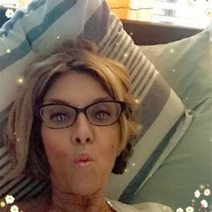 Meet your Posher, Annette